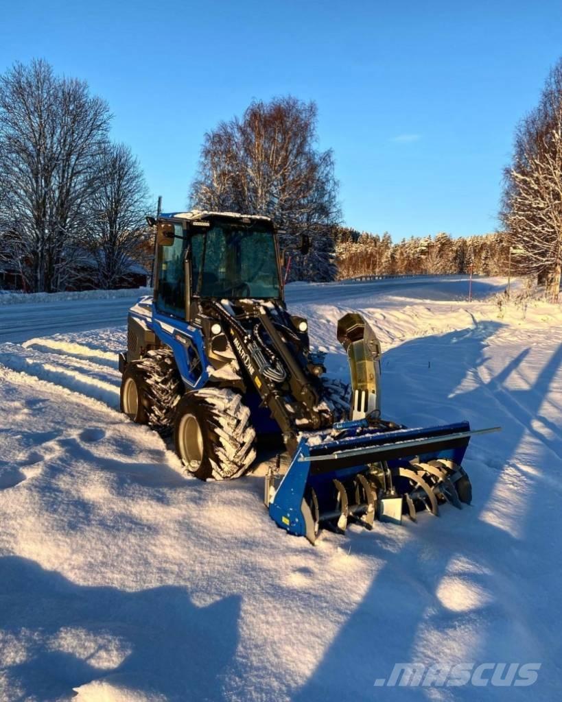 Multione 8.5 S K 다목적 로더