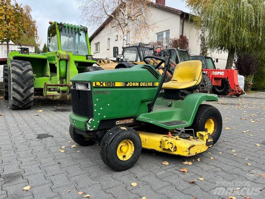 John Deere LX 188 탑승형 잔디깎기