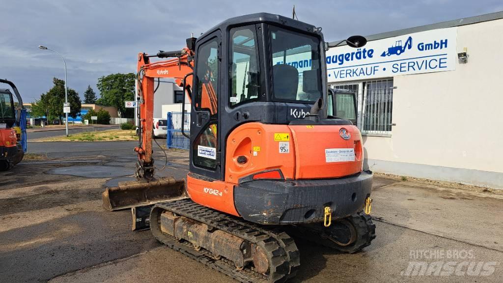 Kubota KX042-4 GLS 2 소형 굴삭기 7톤 미만