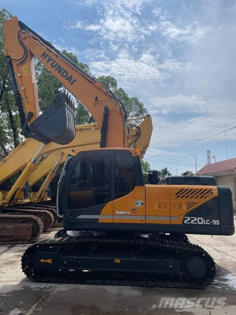 Hyundai 220LC-9S 대형 굴삭기 29톤 이상