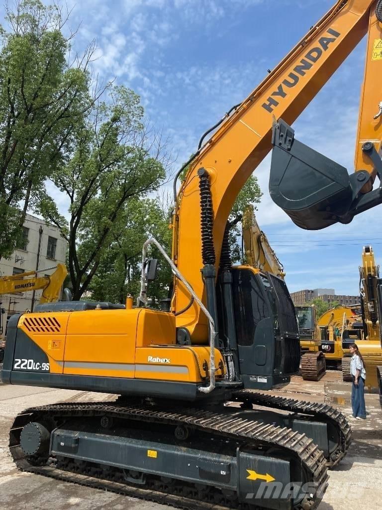 Hyundai 220LC-9S 대형 굴삭기 29톤 이상