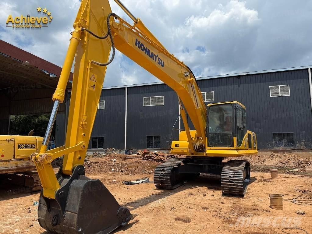 Komatsu PC 220 대형 굴삭기 29톤 이상