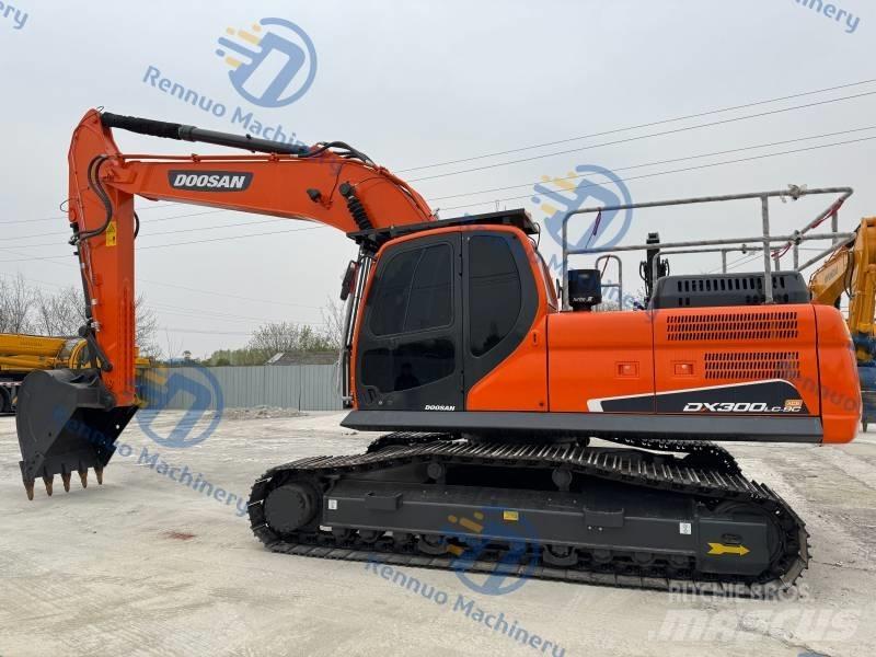 Doosan DX 300 LC-9C 대형 굴삭기 29톤 이상