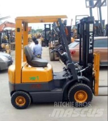 TCM FG15N18T 험지용 트럭