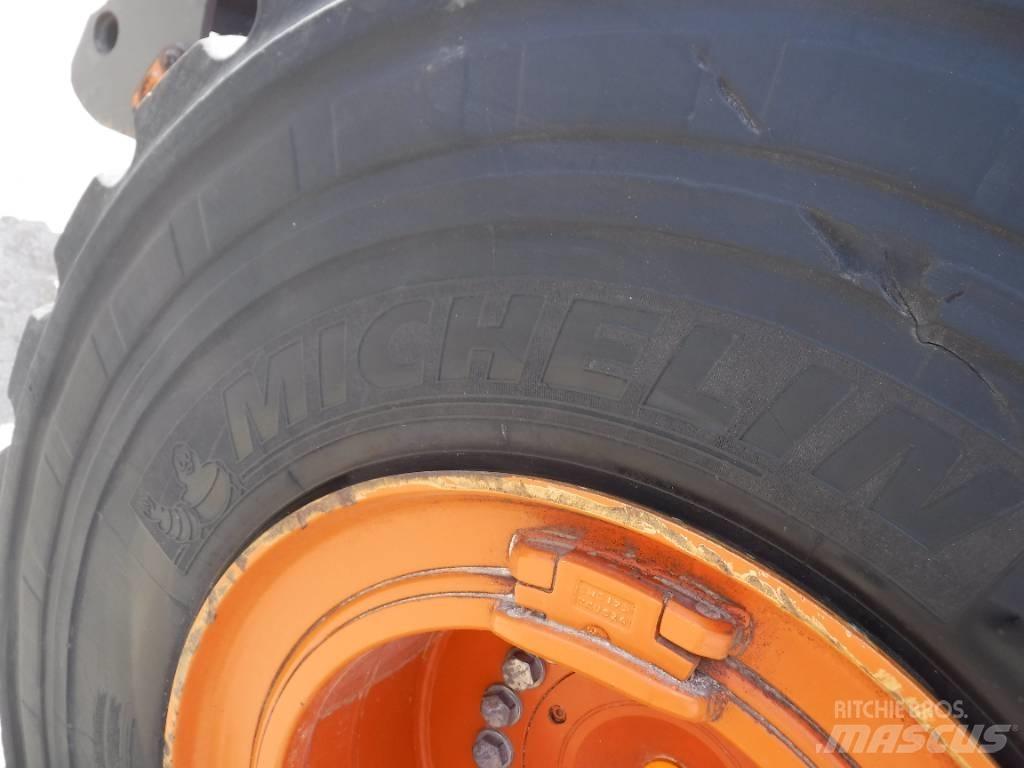 Hitachi ZW 310-6  휠로우더
