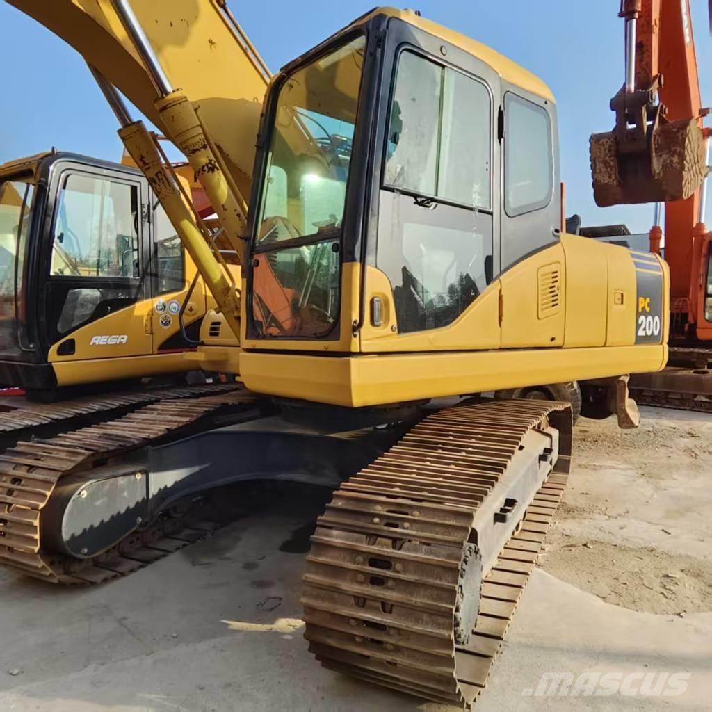 Komatsu PC 200-7 대형 굴삭기 29톤 이상