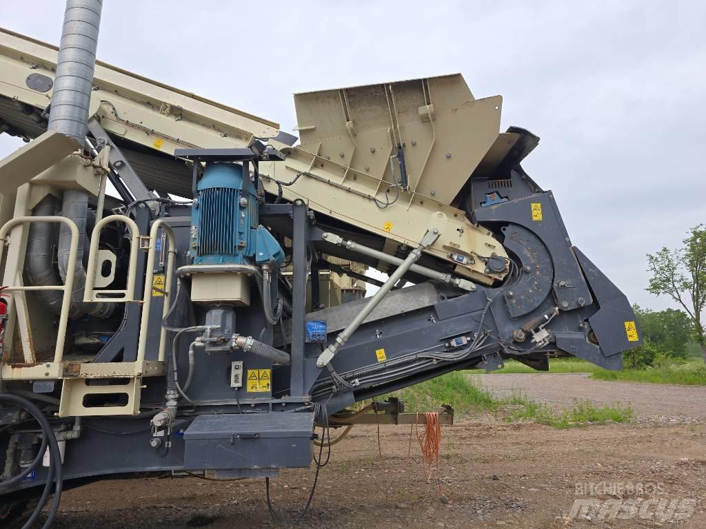 Metso LT 330D 이동식 분쇄기