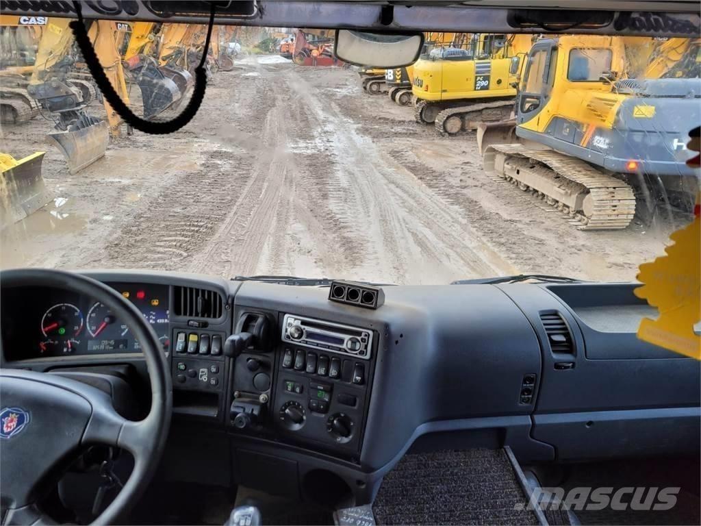 Scania R420 8x4 스킵 로더 트럭