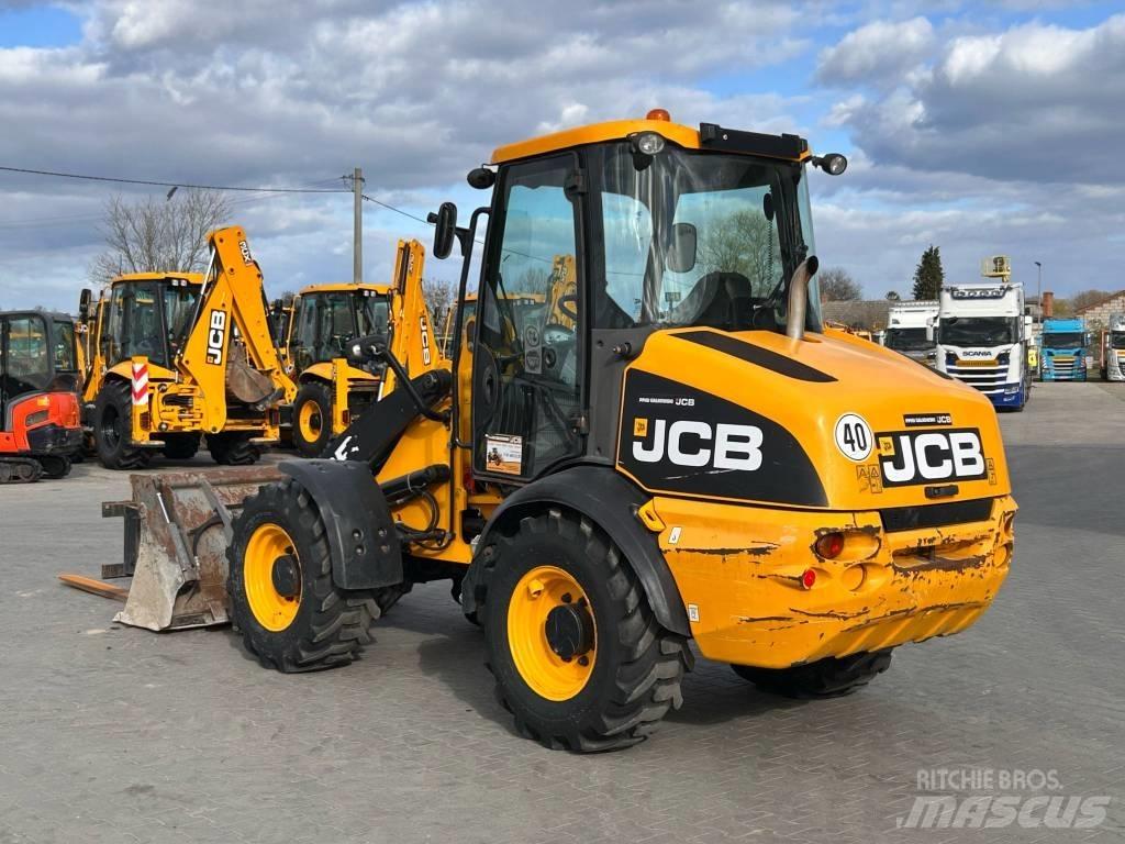 JCB 409 AGRI  휠로우더