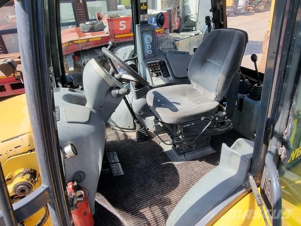 Komatsu WB 93 S-5EO 백호로더