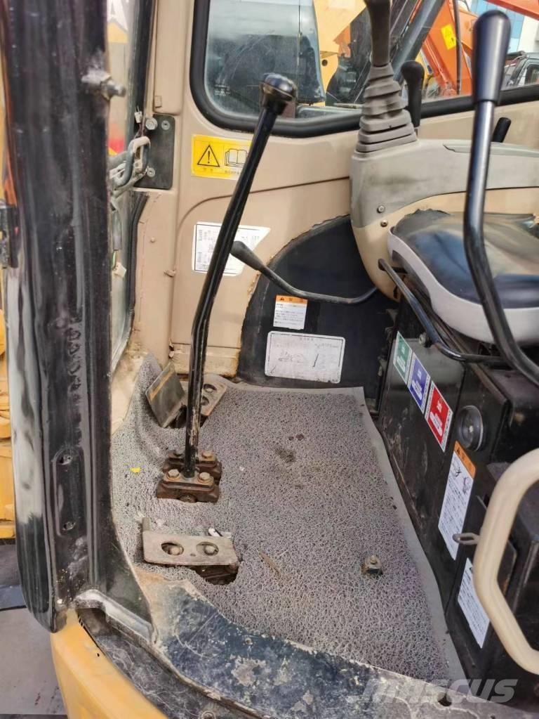 CAT 303 CR 소형 굴삭기 7톤 미만