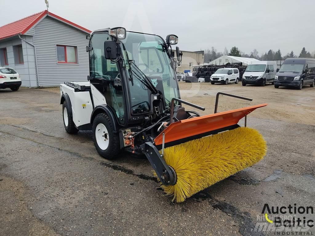 Multihog CX75 도로 청소차