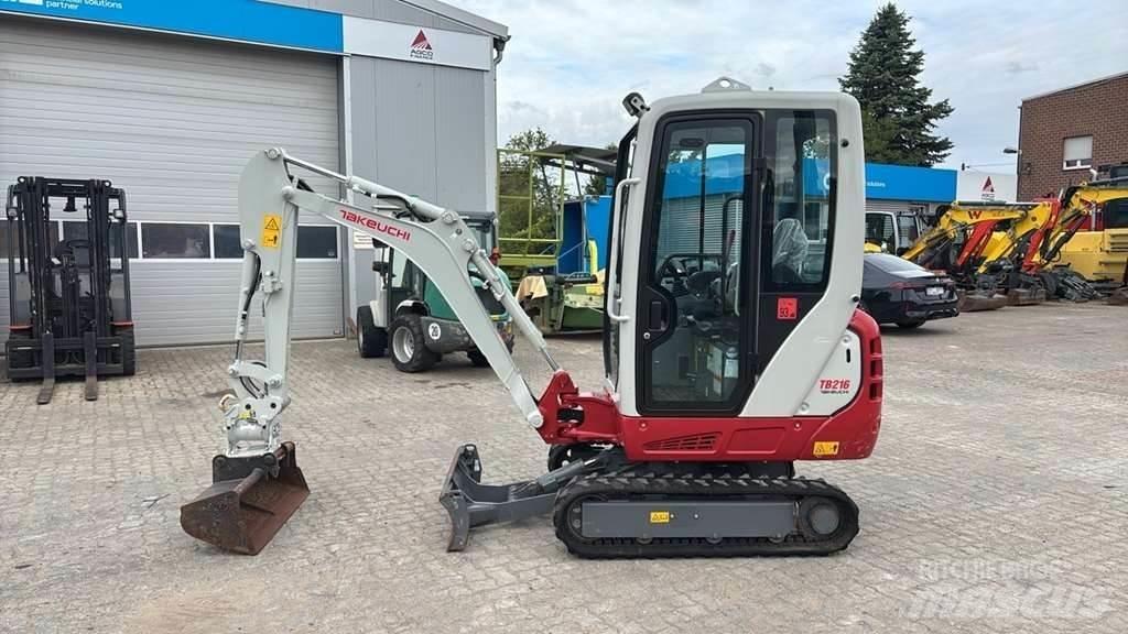 Takeuchi TB216 A 소형 굴삭기 7톤 미만