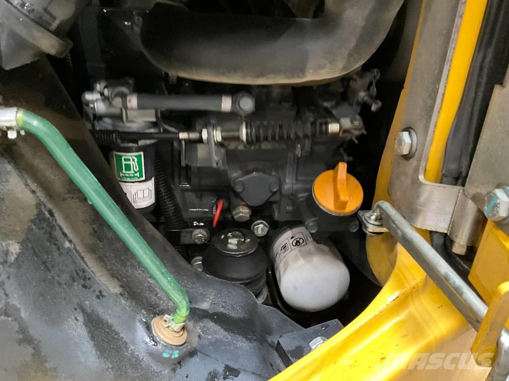 Komatsu PC 14 R-3HS 소형 굴삭기 7톤 미만