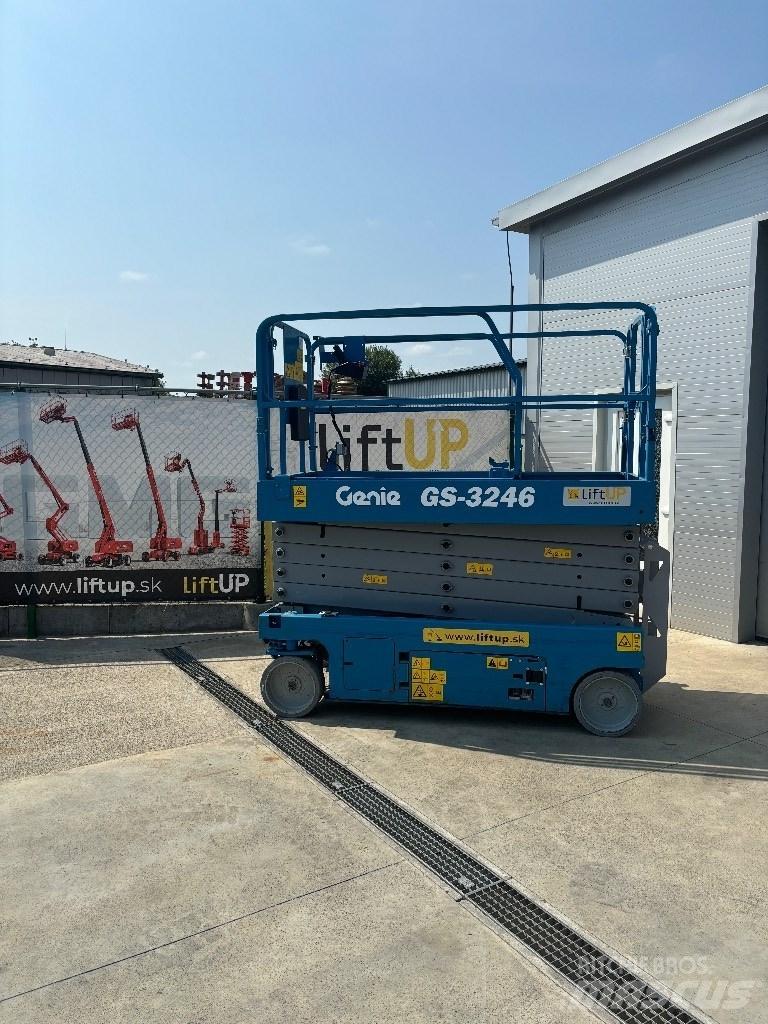 Genie GS 3246 가위형 리프트