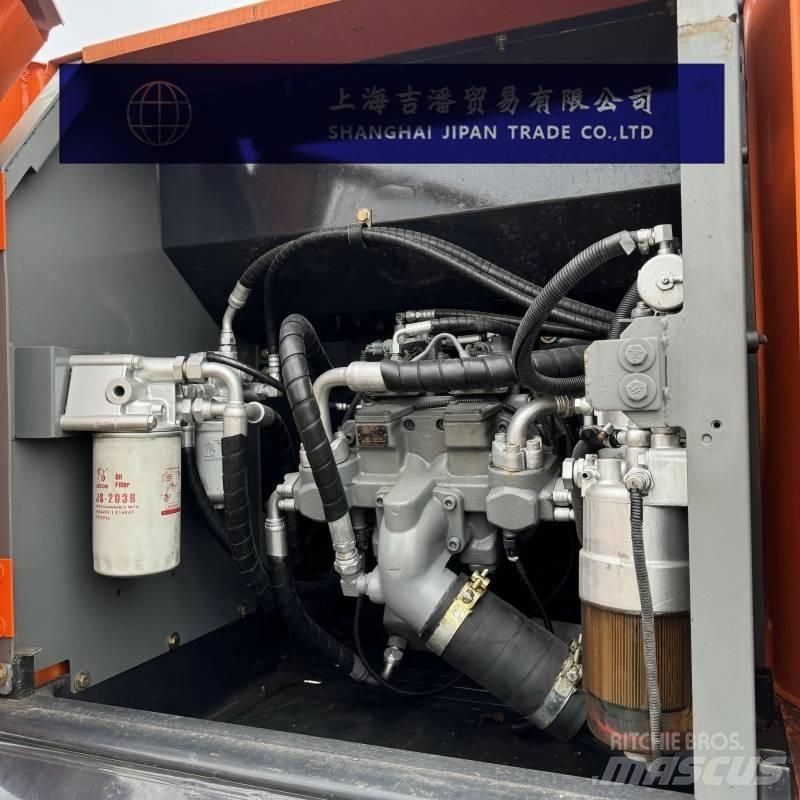 Hitachi ZX 210 대형 굴삭기 29톤 이상