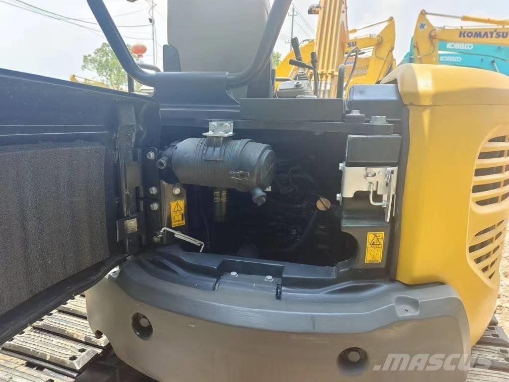Komatsu PC35 소형 굴삭기 7톤 미만