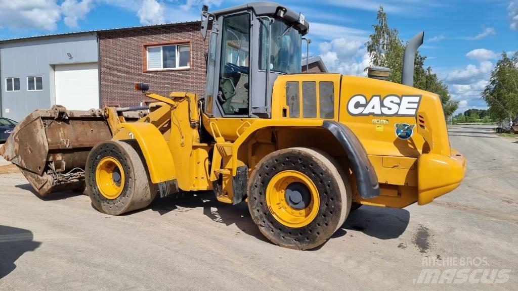 CASE 721 F  휠로우더