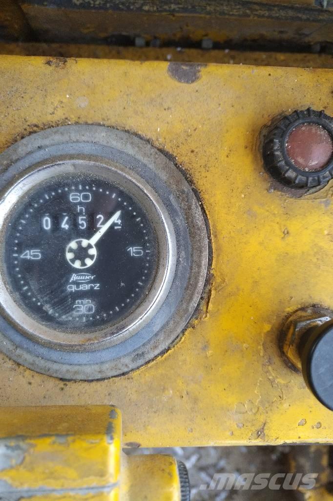 Menzi Muck 3000 T2 특수 굴삭기