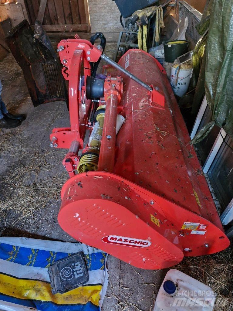 Maschio NY l250 목장 제초기 및 토퍼