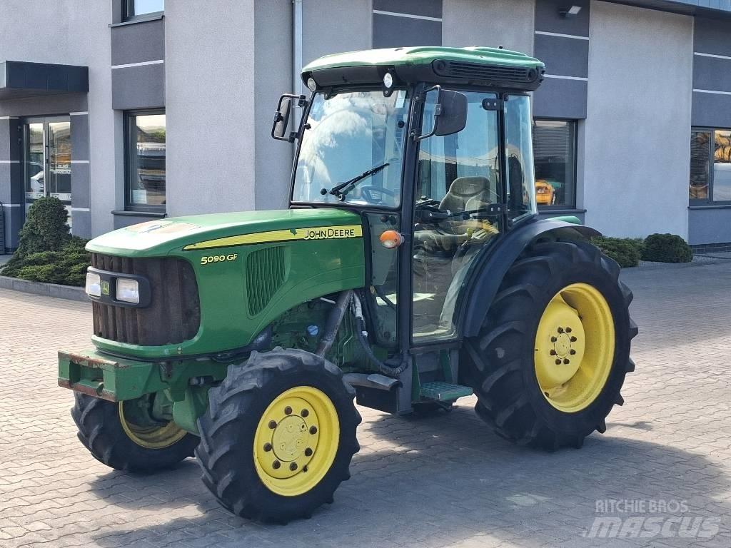 John Deere 5090 GF 트랙터