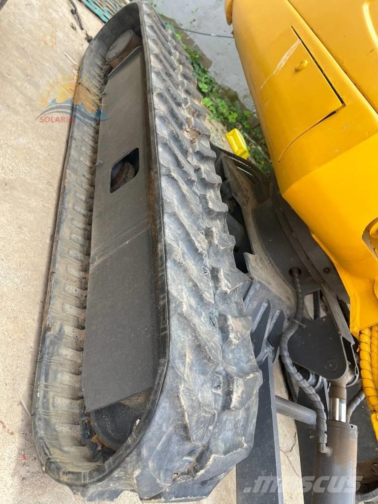 Komatsu PC20MR-3 소형 굴삭기 7톤 미만