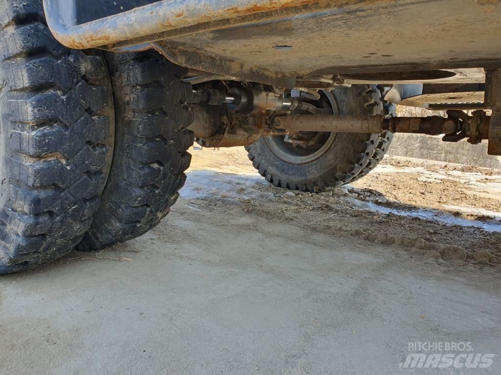 Doosan DX 140 W-5  휠 굴삭기