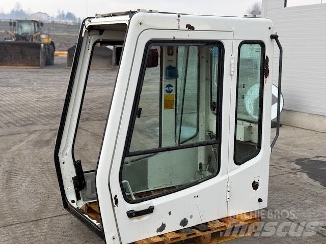 Liebherr R 944 B CAB 캐빈 및 인테리어