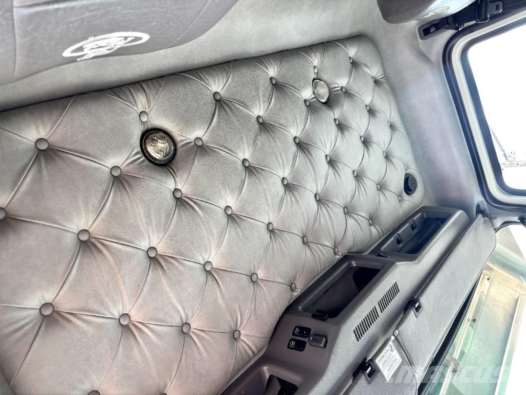 Mack GU713 트랙터 유닛