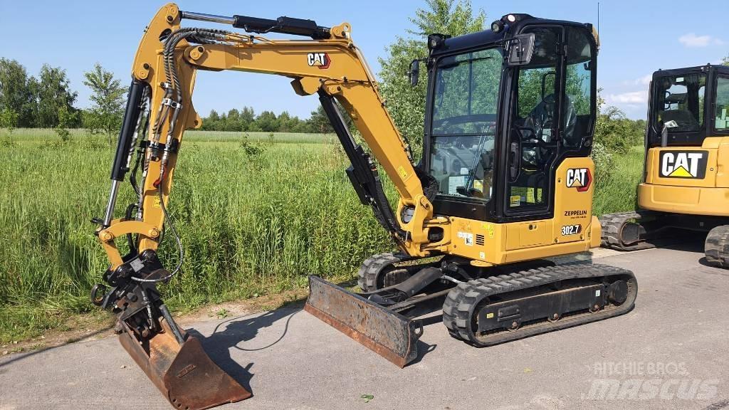 CAT 302.7 DCR 07A 소형 굴삭기 7톤 미만