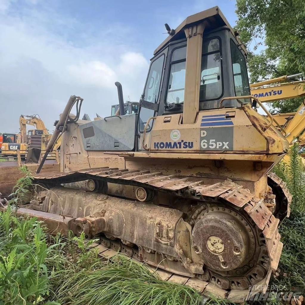 Komatsu D 65 P-12 크롤러 도저