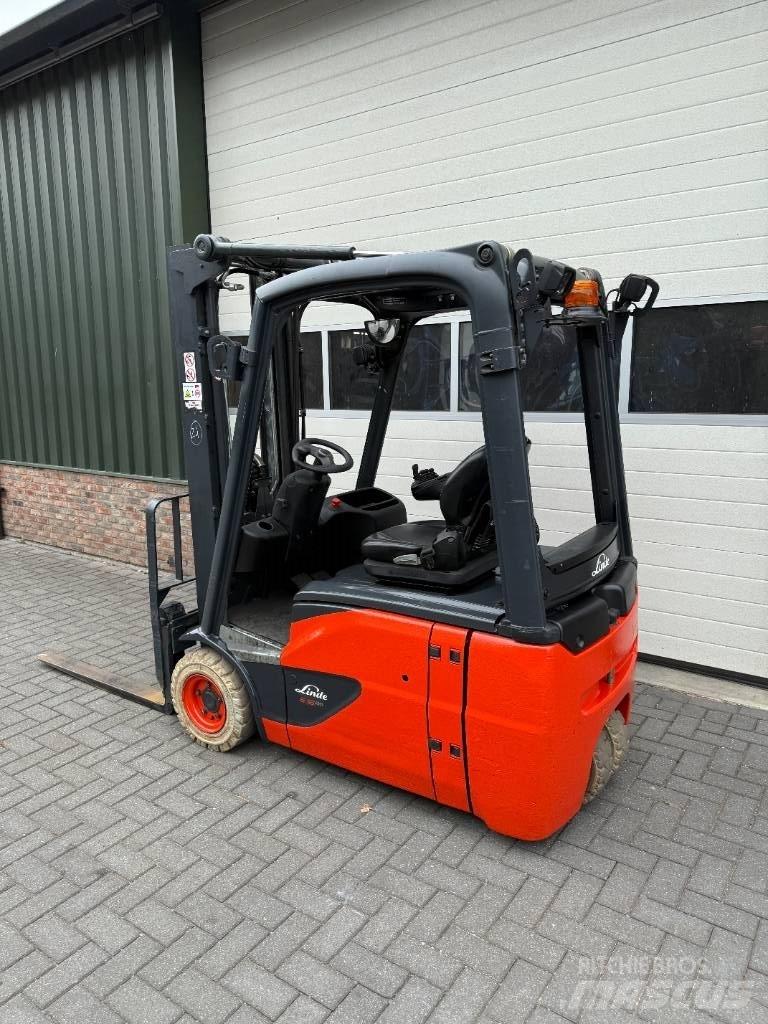 Linde E16-02 전동 지게차