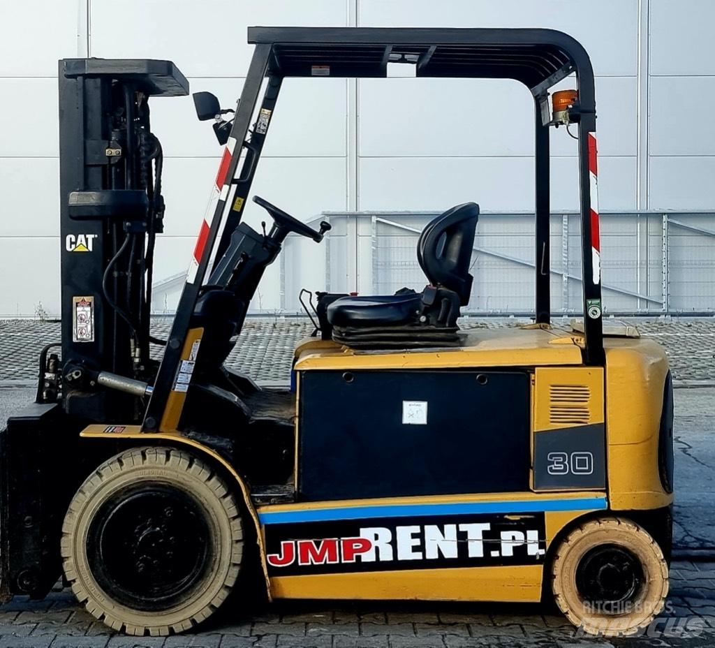 CAT EP 30 K PAC 전동 지게차