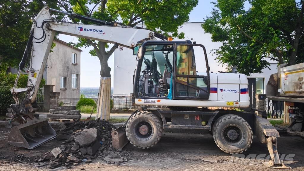 CAT 313 D  휠 굴삭기
