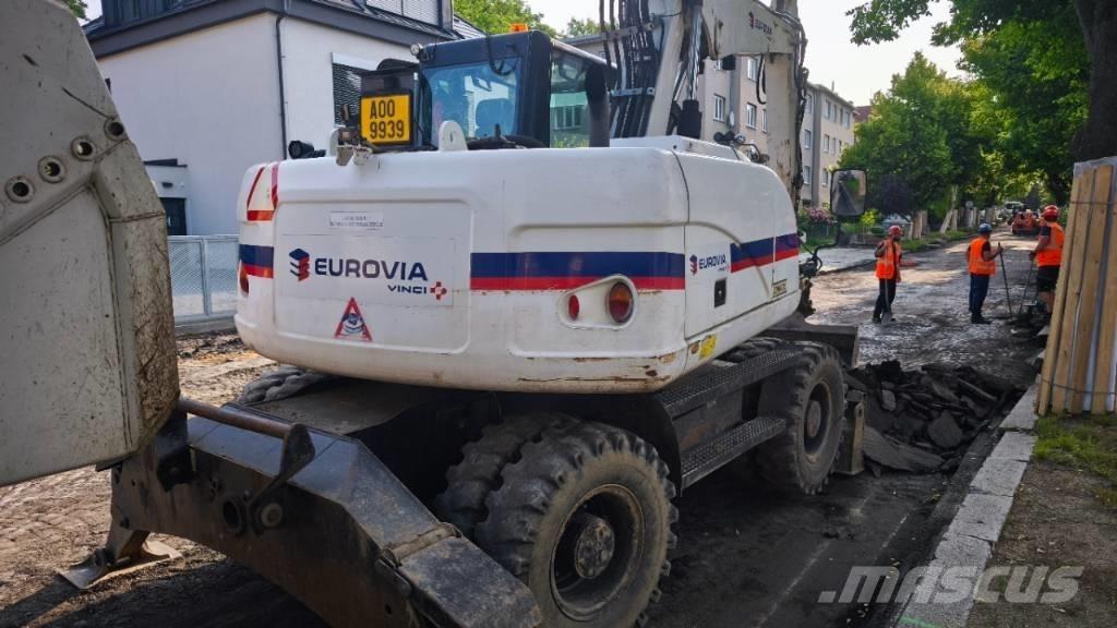 CAT 313 D  휠 굴삭기