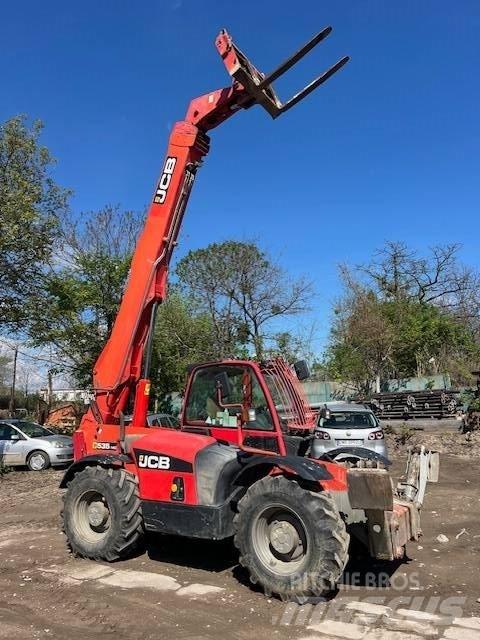 JCB 535-140 텔러 핸들러