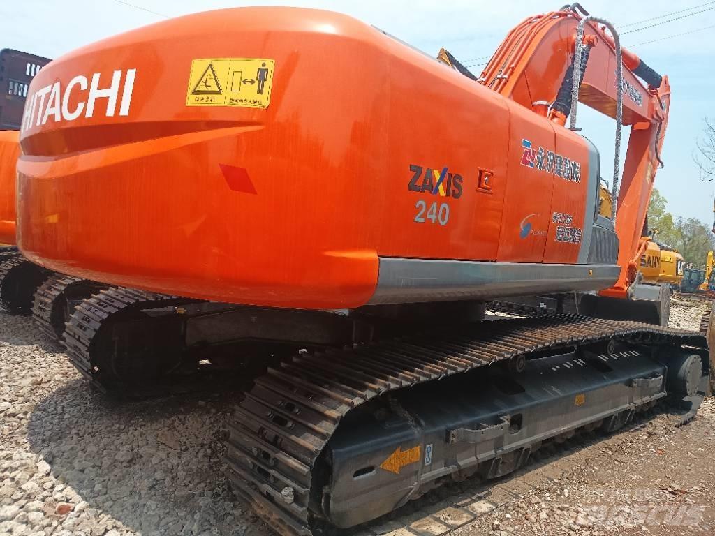 Hitachi ZX 240 대형 굴삭기 29톤 이상