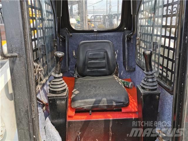 Bobcat S130  스키드로더