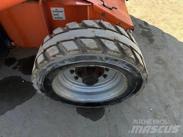 JLG E450AJ 기타 승강기와 플랫폼