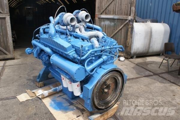 Cummins VTA 28 엔진