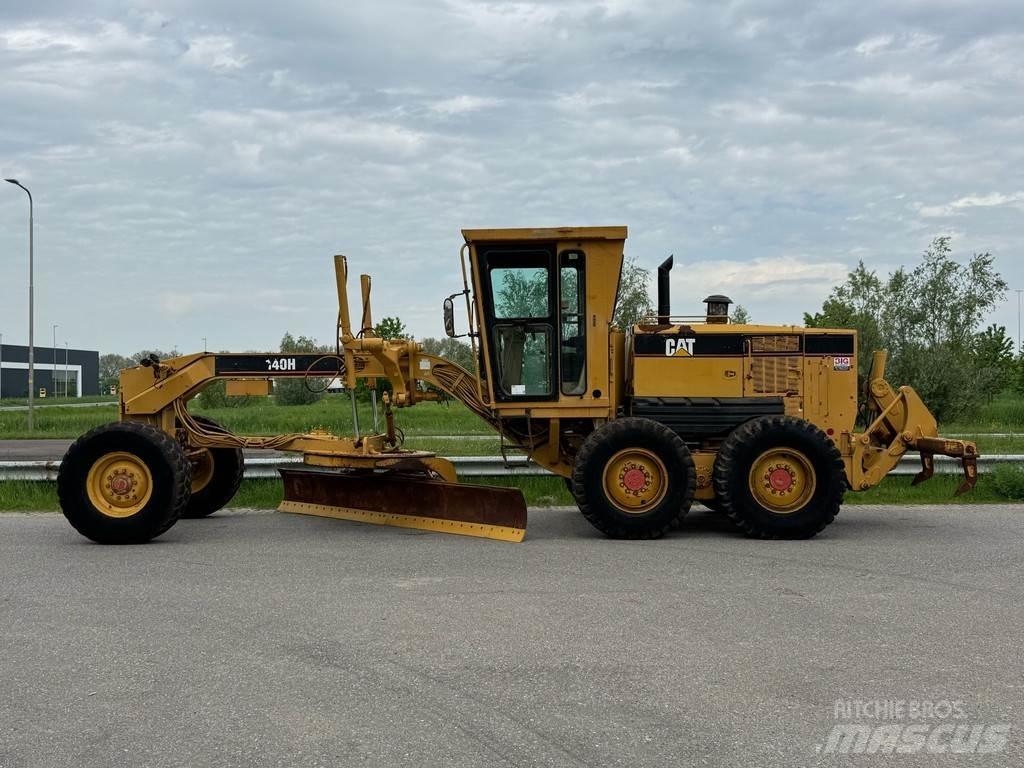 CAT 140H 그레이더