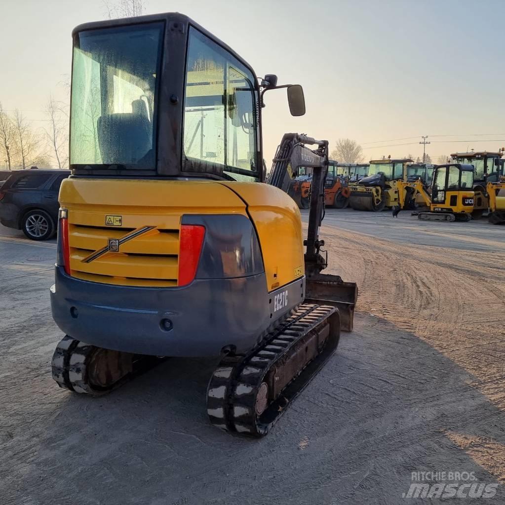 Volvo EC 27 C 소형 굴삭기 7톤 미만