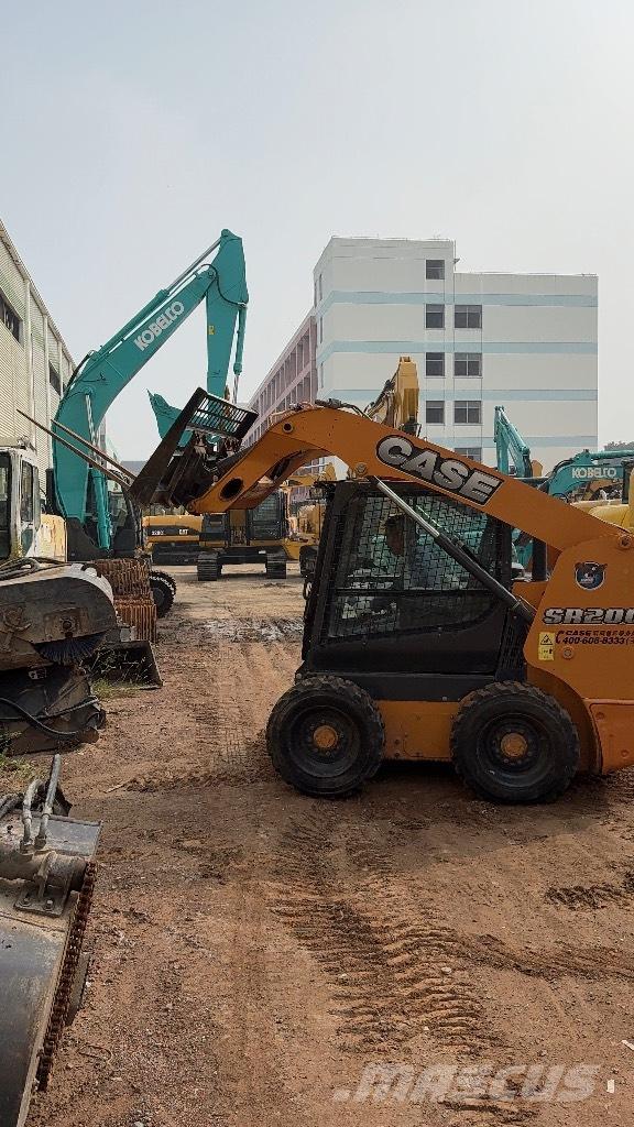 CASE SR200  스키드로더