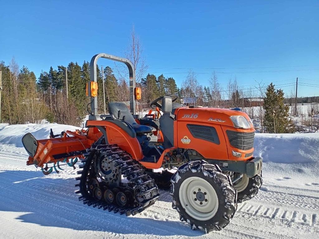 Kubota JB 16-PC 트랙터