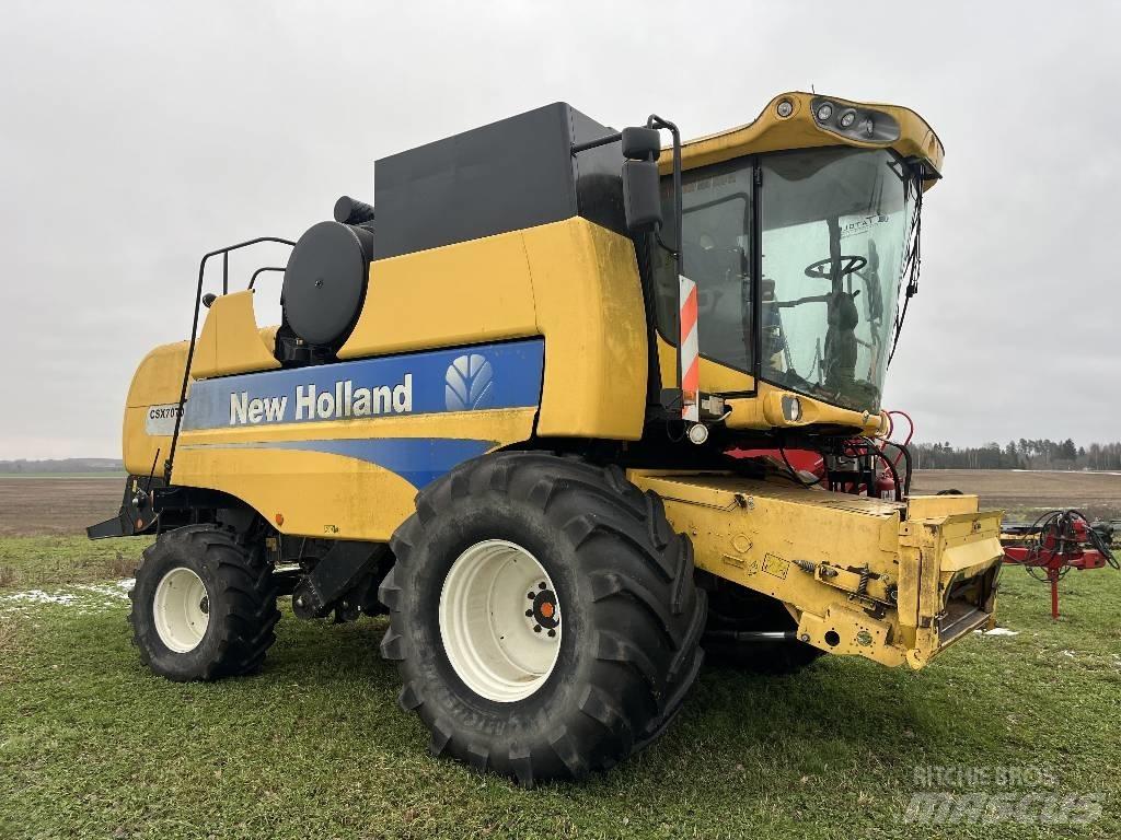New Holland CSX 7070 콤바인 수확기