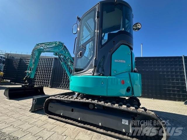 Kobelco SK26SR-7 소형 굴삭기 7톤 미만
