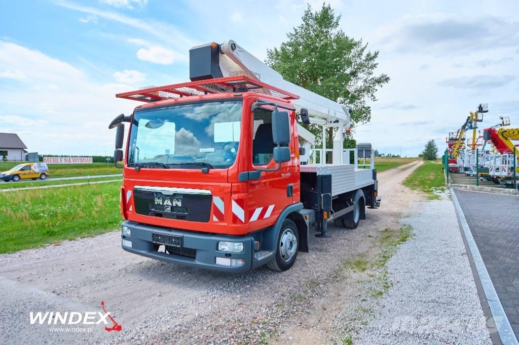 Ruthmann T 300 트럭 탑재 고소작업대