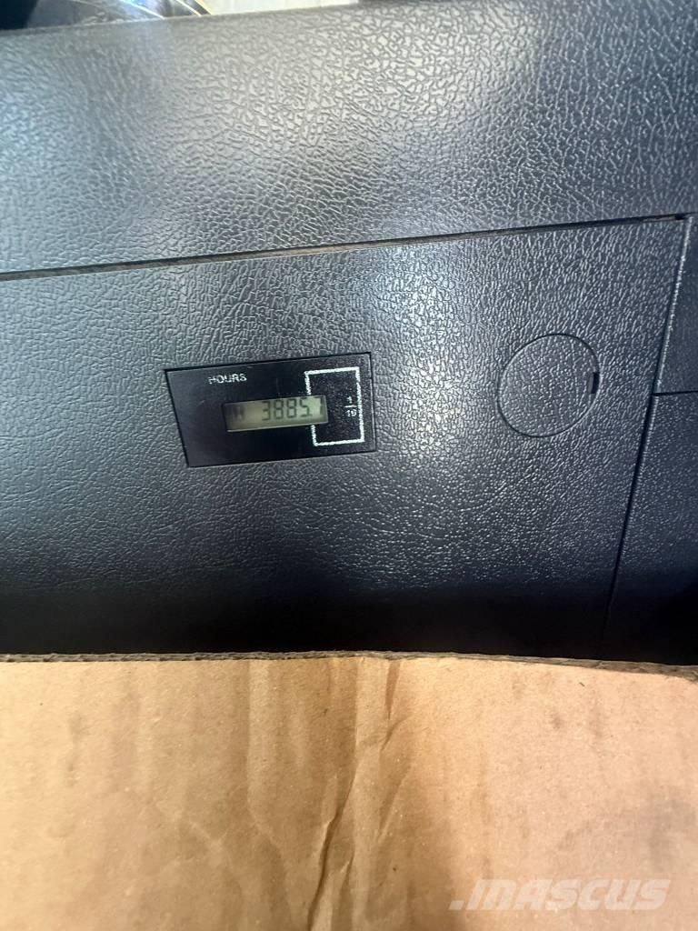 Hyundai HX 160 AL 대형 굴삭기 29톤 이상