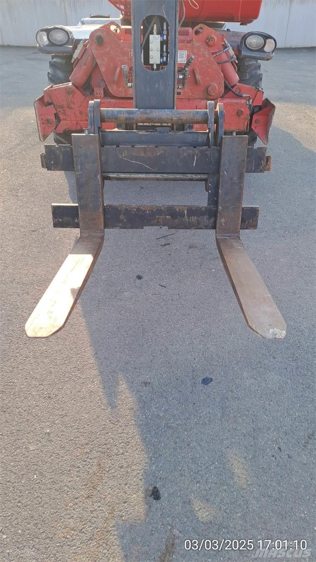 Manitou MT1440 텔러 핸들러
