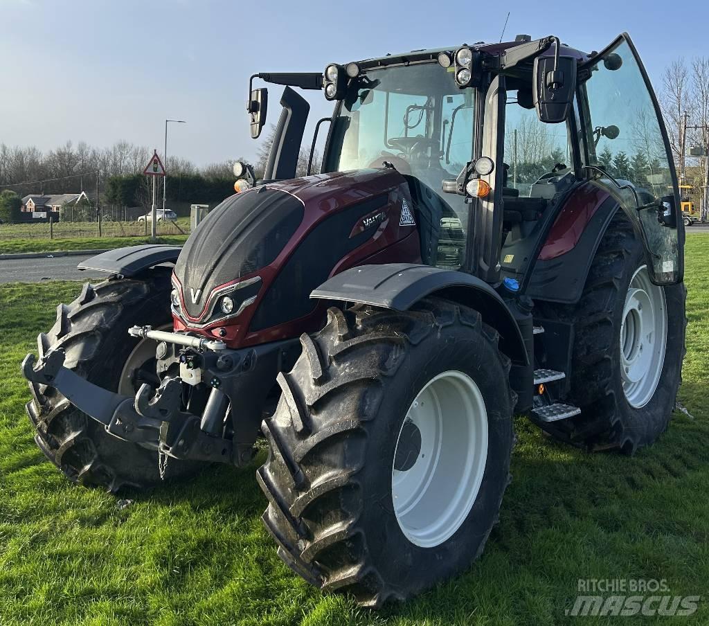 Valtra N175V 트랙터